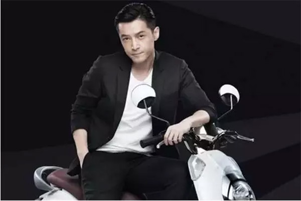 胡歌化身广告代言狂魔,他到底接了多少广告啊~