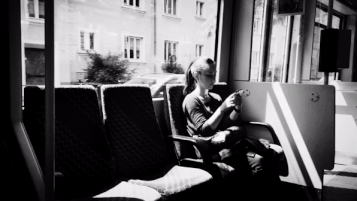 再配上字就变成了一个个表情包啊~ 想到这里我先把我爱豆田原(哦不,她