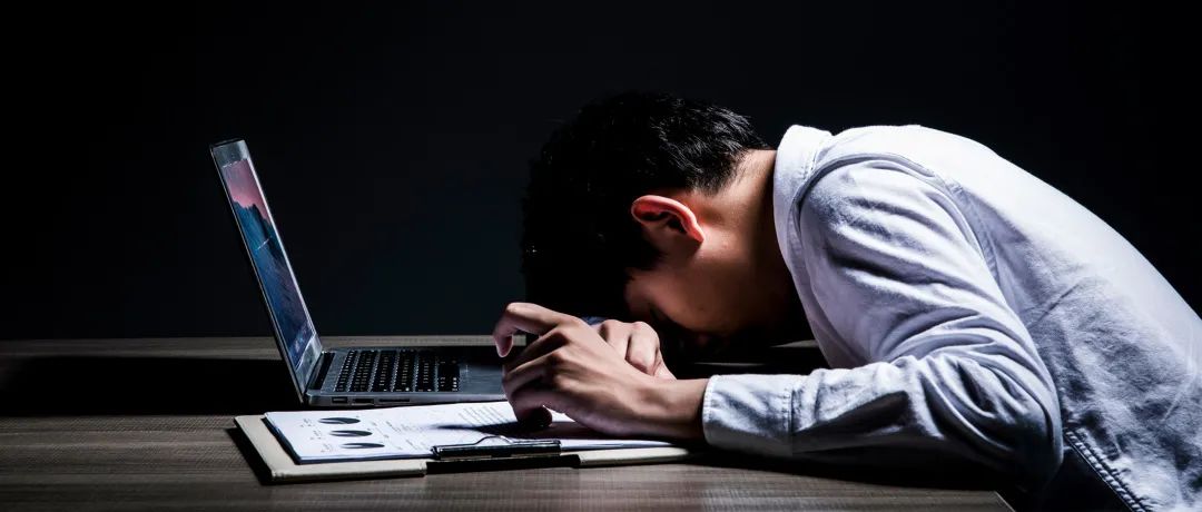 说到逼人加班外企才是祖先