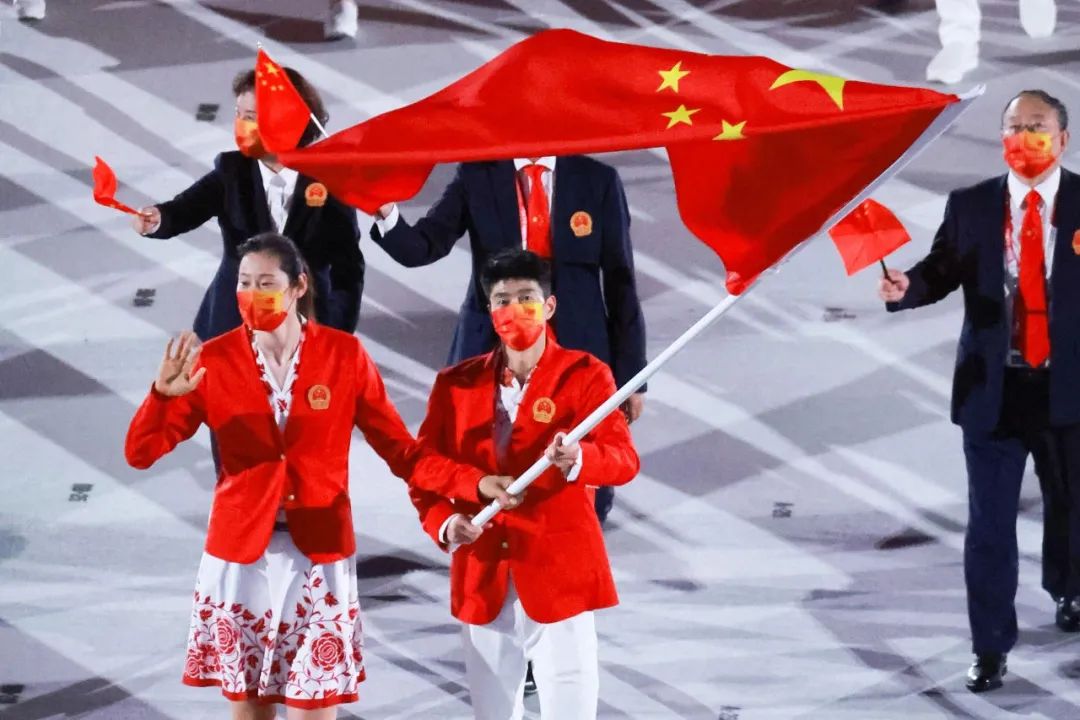 东京奥运会上的中国红,才是火爆的2021夏季流行色