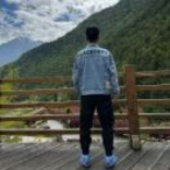 此間無<em>少年</em>?