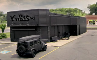 Tim Hortons 令人尖叫的50周年店庆活动