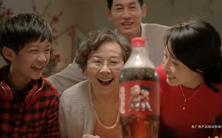 可口可乐：《团圆就该这个味》2016新年广告