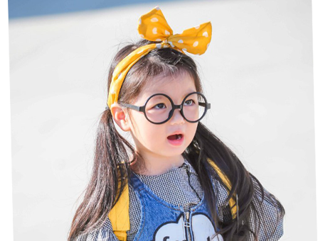 《爸爸去哪兒》首播，最先火的萌娃阿拉蕾竟是“他”的女兒！