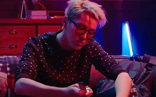 ELLEMEN「礼物」系列微电影，用回忆和 2016 说再见