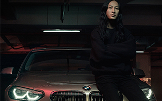 当全新BMW 1系运动轿车遇上Alexander Wang，一定是最颠覆性的BMW