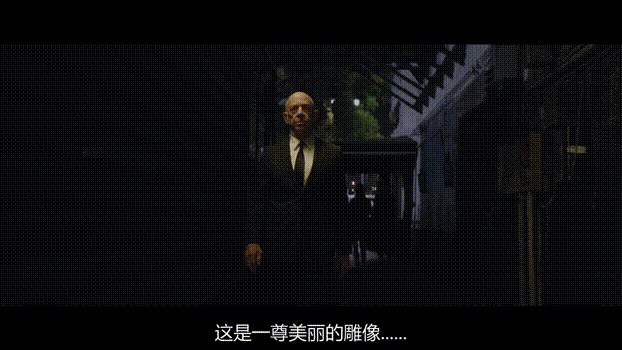 PRADA上演电影三部曲：《送货员》