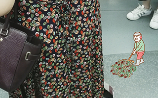 你端着手机忽视的日常脑洞，她持续更新了3年