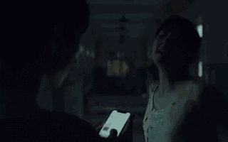 即刻APP用一组广告，怼了半个互联网圈