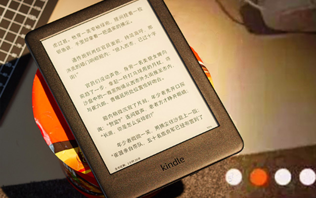 Kindle 蓋泡面真香，品牌不務正業真贊