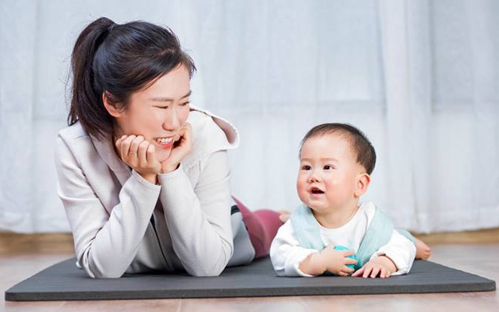 新手妈妈懵懂不易，看天猫国际如何用一波营销讲述背后的伟大