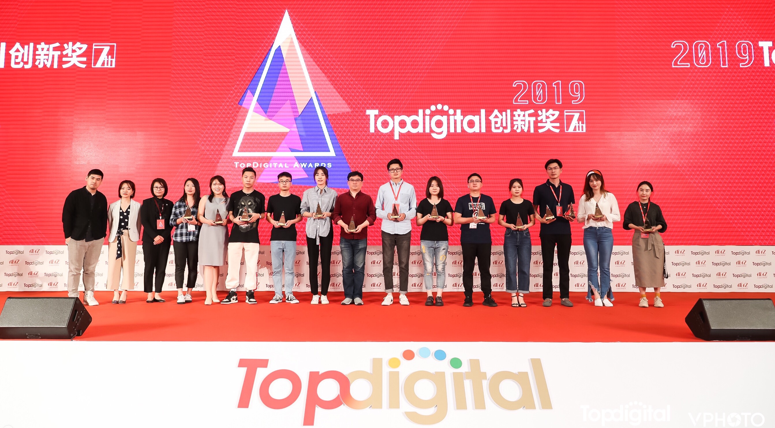 银联携手纸箱哥打造纸箱箱体广告  荣获TopDigital创新奖