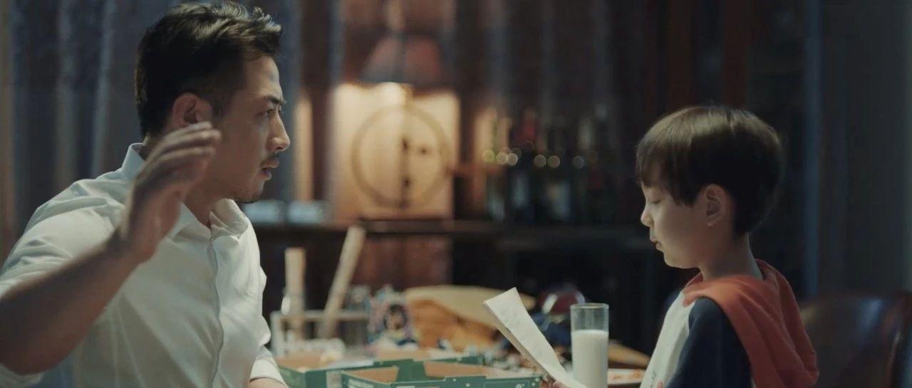 经历越多，越能品味到这组广告的味道