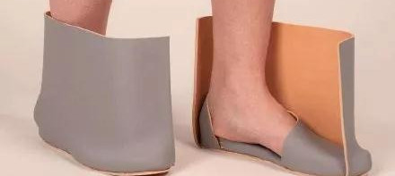 最丑鞋子大赛，冠军，很难选