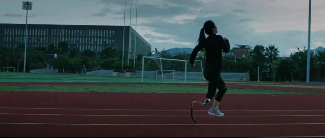 舒尔佳这支短片，也太励志了！