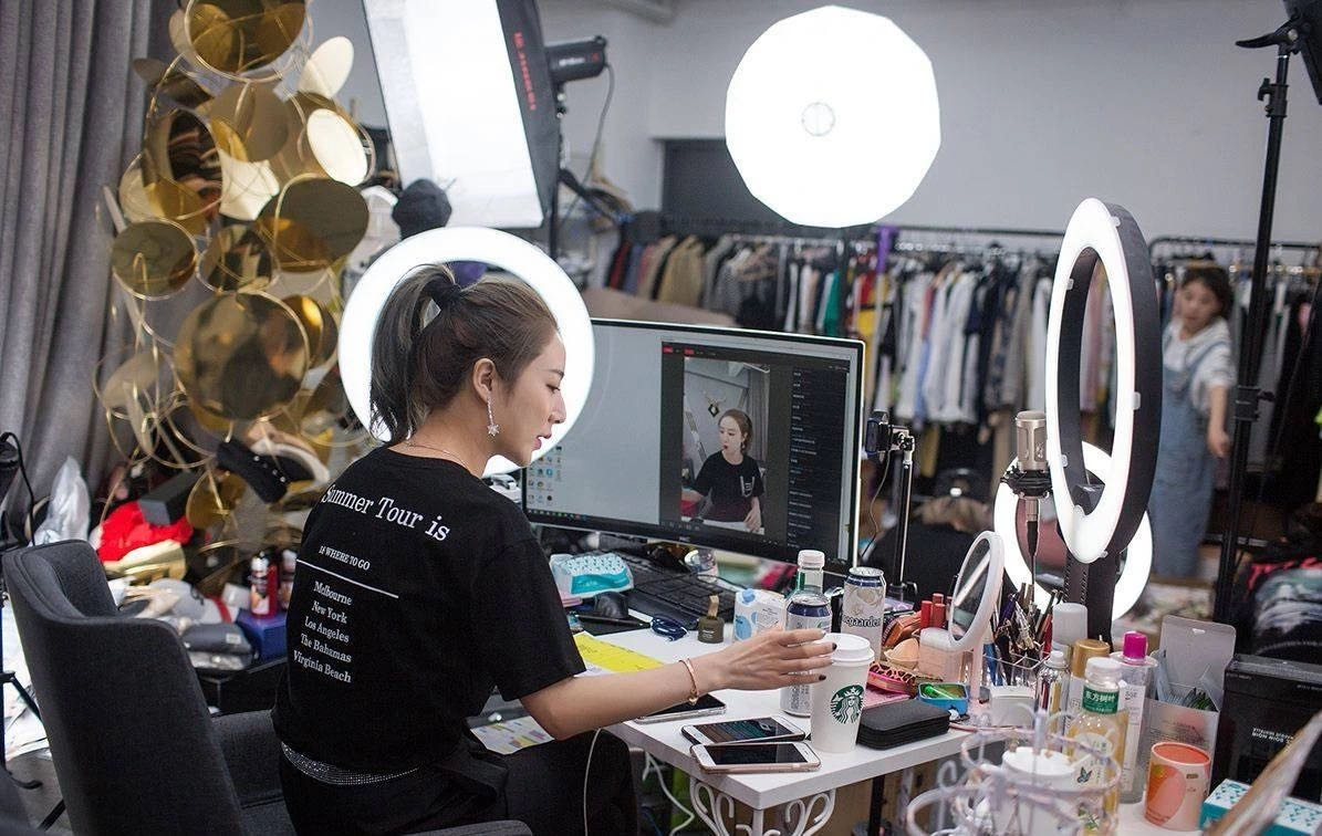 电商直播成2019最大风口：依然扶不起阿斗蘑菇街？