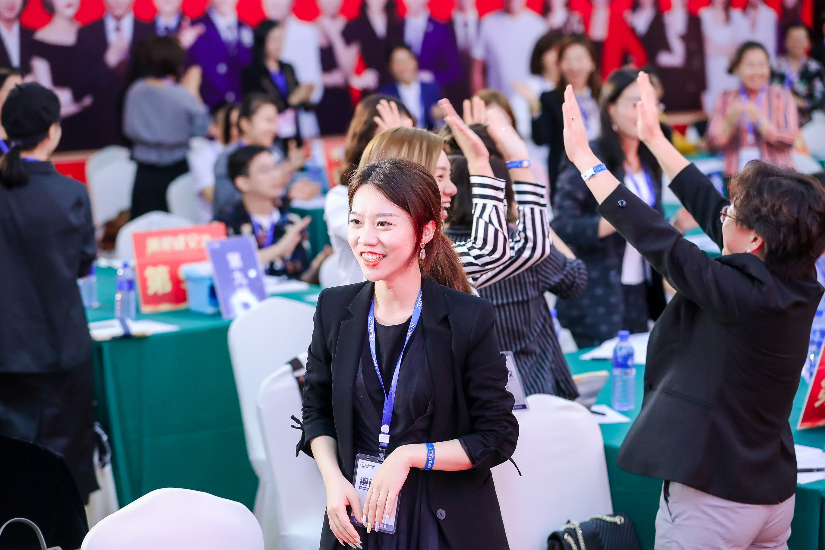 马云卸任|他再一次用公众演说，赢得了人生精彩的篇章！