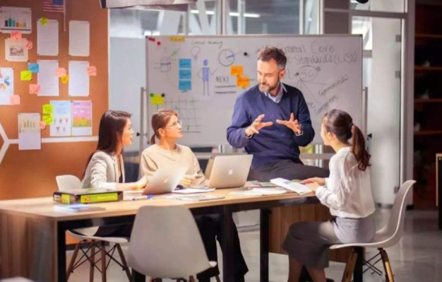 红利井喷，在线职业教育机构集体加速