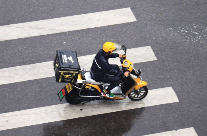 每单外卖利润不足2毛钱 强行降佣只是饮鸩止渴？