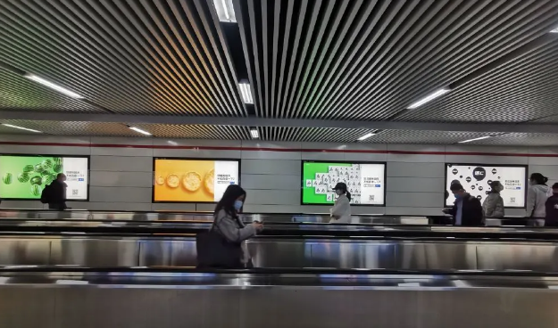 精准触达目标用户，百度APP这组户外广告值得抄作业