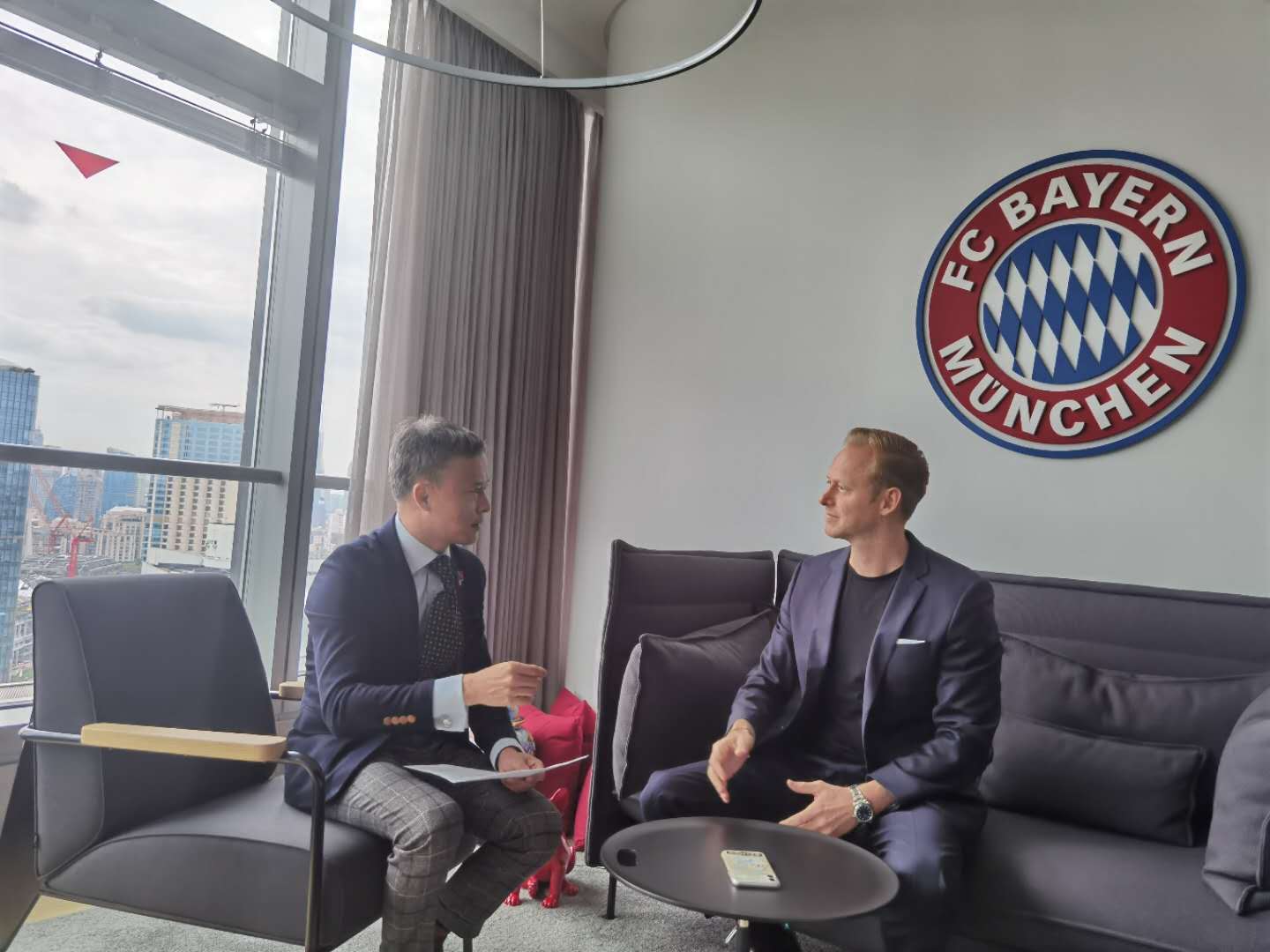 艾菲走进五冠王拜仁，五大金杯即将亮相“Unthinkable”论坛