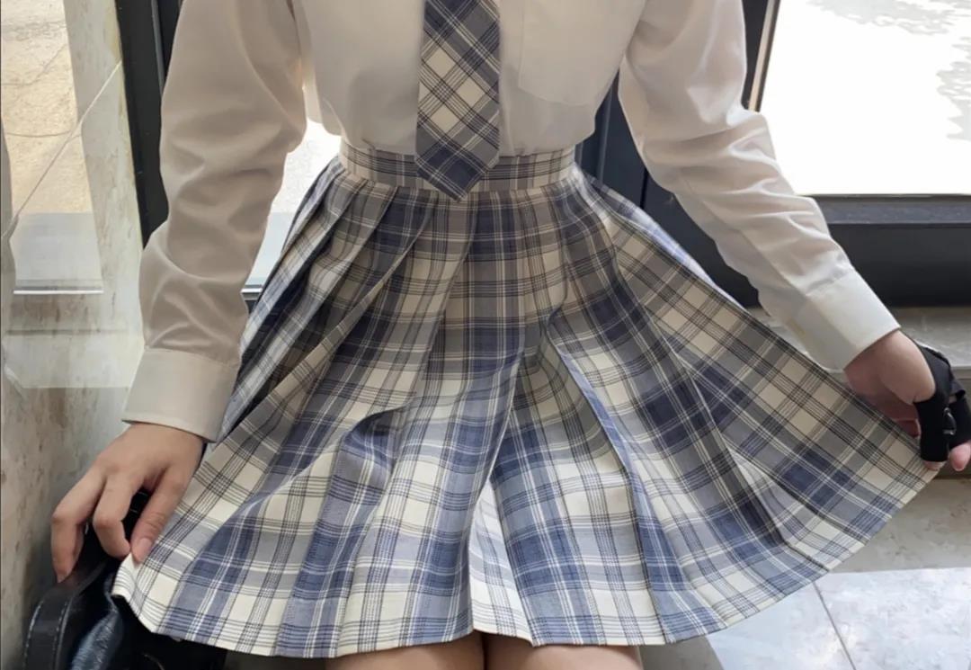 少女的“茅台”，JK制服生意有多诱惑？