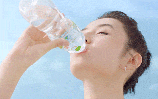 張子楓表白“命中注定的那一半”？原來是屈臣氏蒸餾水！