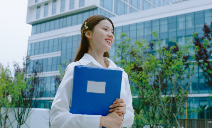 Leader发布走心短片，致敬每个奋斗的你