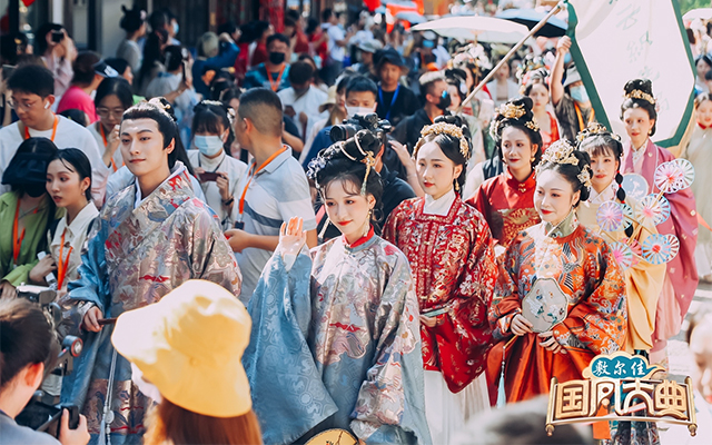 30亿曝光，超百万人围观，真正的国风圈“顶流”来了！