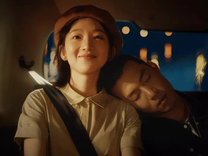 感恩节营销，荣耀“眼神杀”暖哭全场！