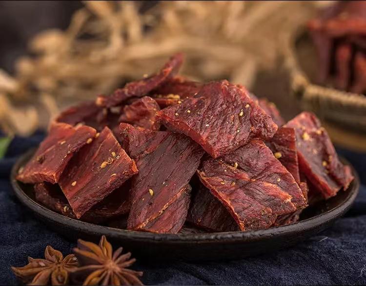 靖江猪肉铺、内蒙牛肉干，四川兔头等肉类零食谁将是下一个周黑鸭