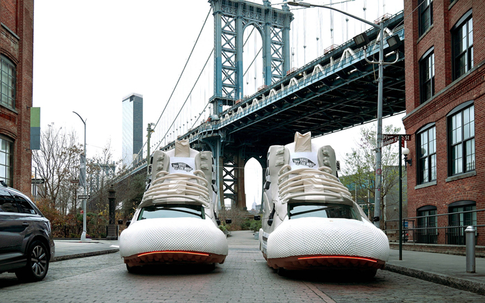 Vans：巨型潮鞋“开”上纽约街头，看起来很好穿！