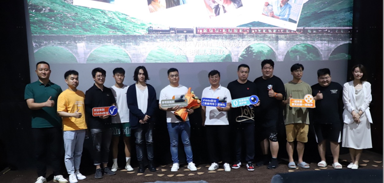 创意玩法，大学生用投影替代绿幕技术拍毕业电影