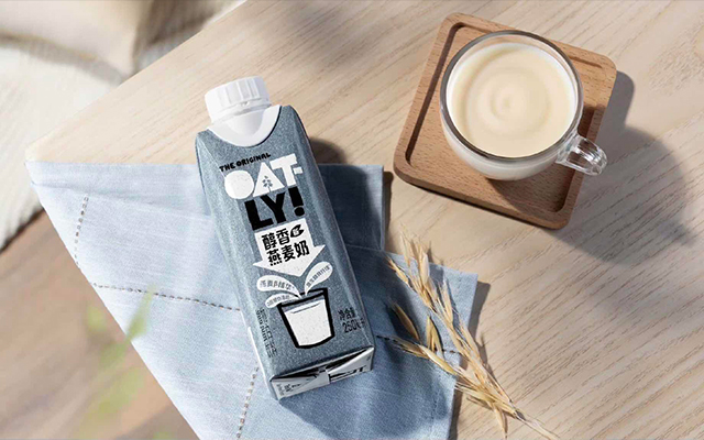 OATLY：城市咖啡探店，不一样的燕麦奶