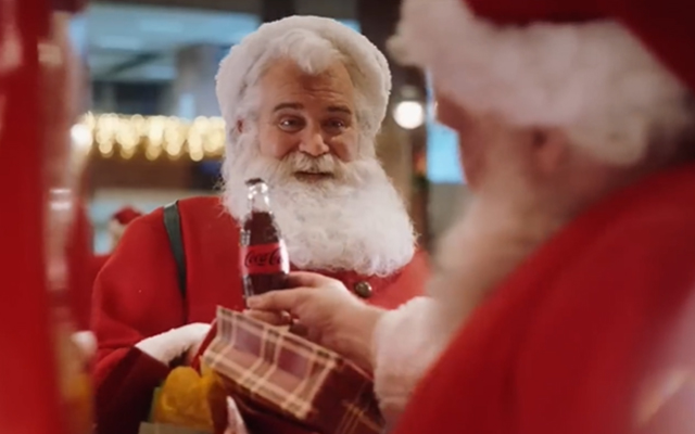 可口可乐温情短片，世界需要更多圣诞老人