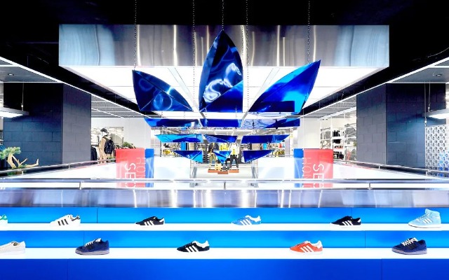 adidas首尔明洞旗舰店：潮流与运动碰撞的多元空间！