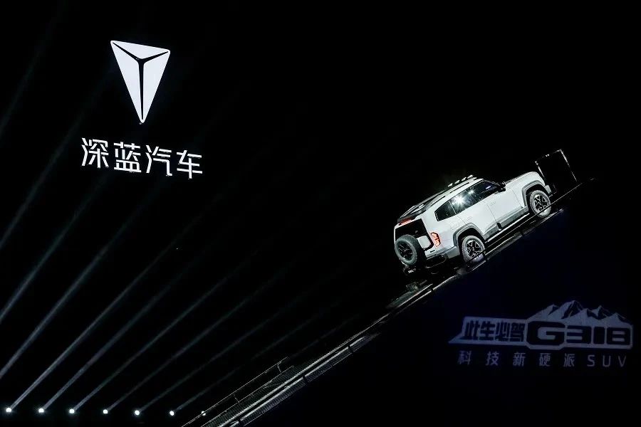 巨懂車101｜G高一籌，不一樣的新G之路，深藍G318開啟“此生必駕”舒適模式