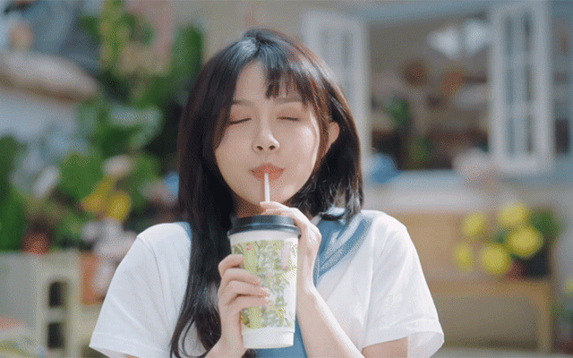 抖音生活服务：一波“行走的媒介”在春天上新了！