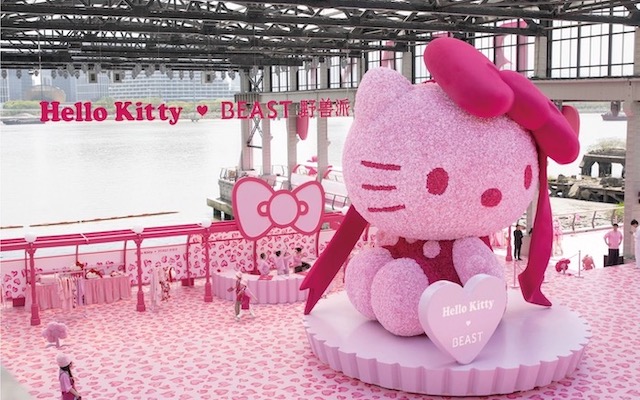 7米Hello Kitty花藝空降<em>上海</em>，預告一波粉紅五月
