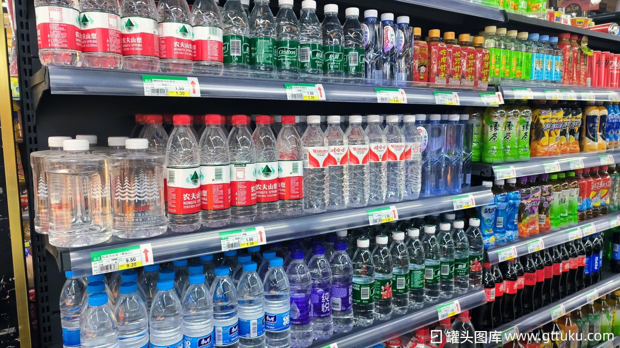 純凈水也“貼牌”？被曝代工后，娃哈哈“背刺”今麥郎