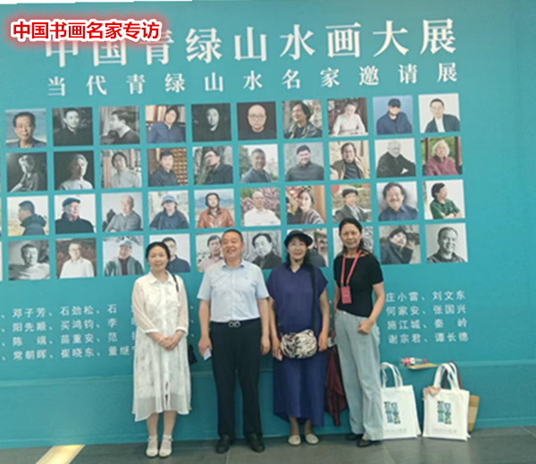 ​徐彩英：三原色世界里的行吟智者