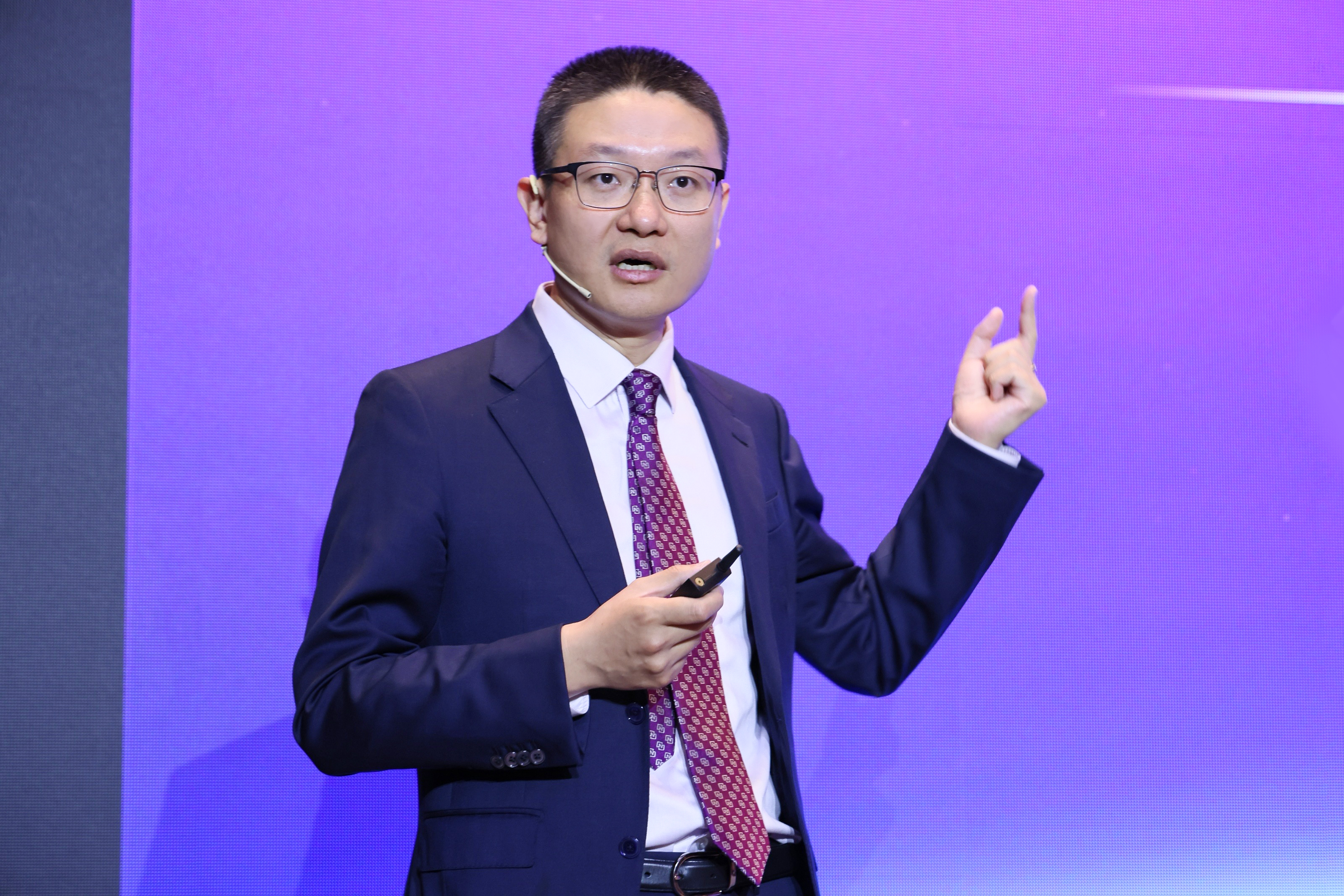 紫光同芯携手中国联通共建AI+eSIM智联新生态