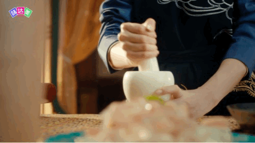 用短剧做调味品营销：让“丑海肠”成为高端提鲜新顶流