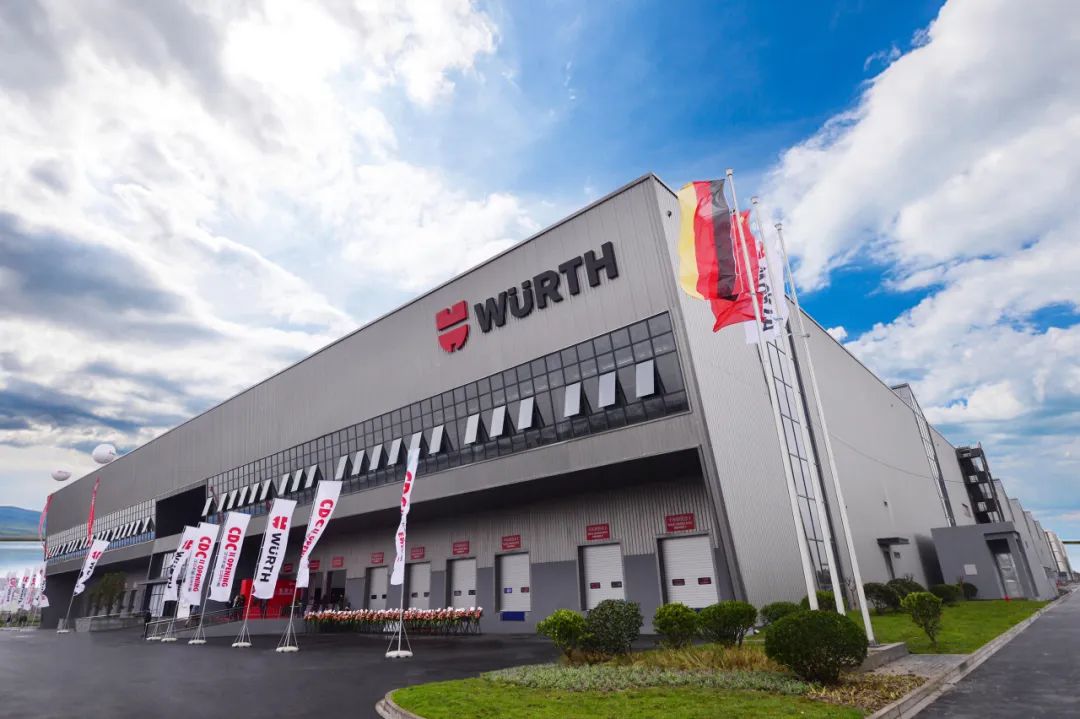 巨懂車新生意｜90%營銷預(yù)算押注抖音！這個(gè)品牌想打造「高端玻璃水標(biāo)桿」