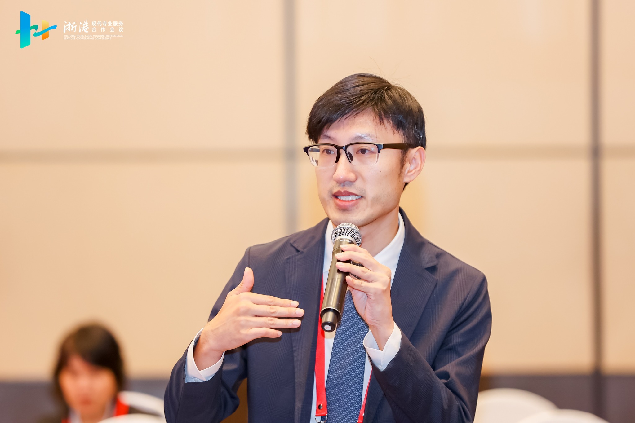 林汉源代表生产力局代表团于浙港会分享低空经济助浙无人机出海