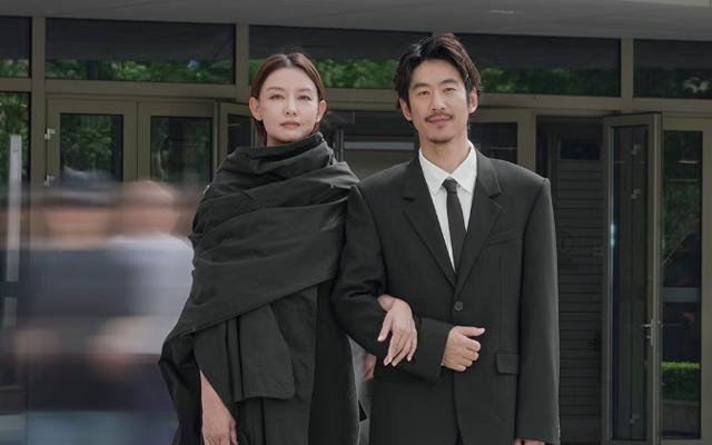 巴黎世家×江奇霖七夕大片：刹那间，定格爱