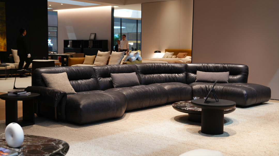 美好人居时代人物丨斯帝罗兰周子鹏：用钢铁品质造高端全屋家居