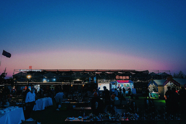 海底捞31周年，“打捞春天”火锅音乐节