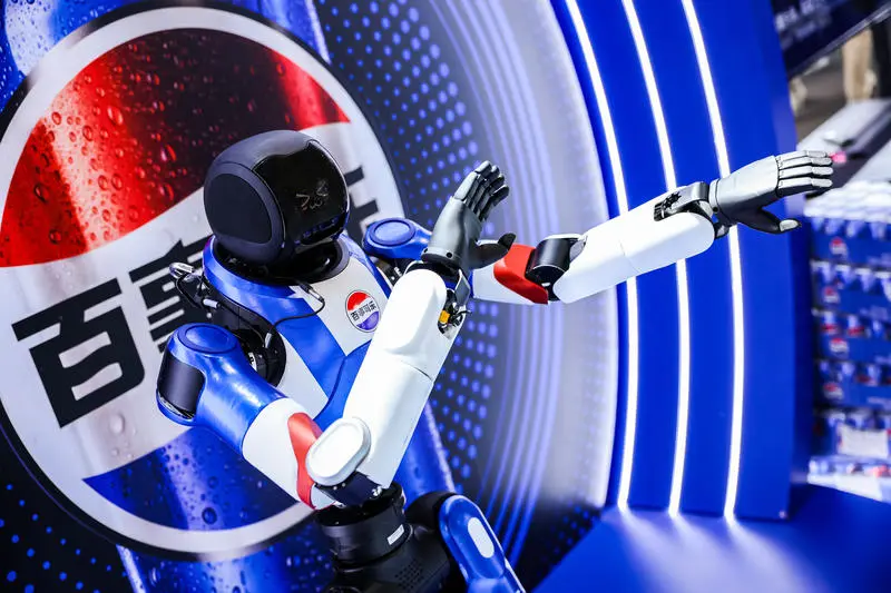 从饮料到人形机器人！百事在玩一种很“新”的跨界