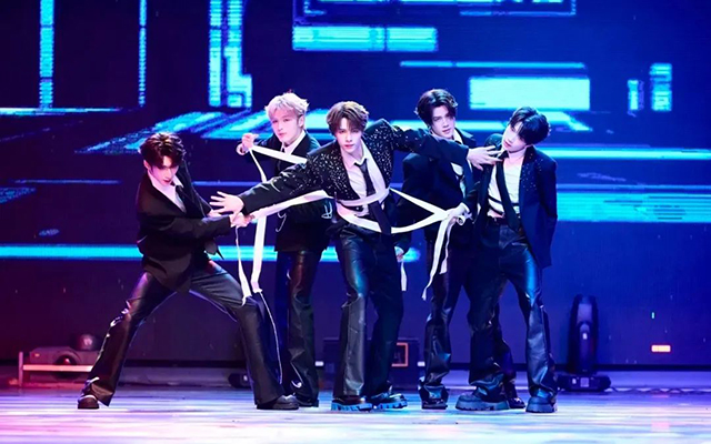 解除人气主播，团播为何自砍摇钱树